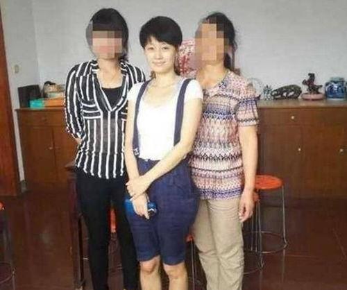 明星回农村老家探亲